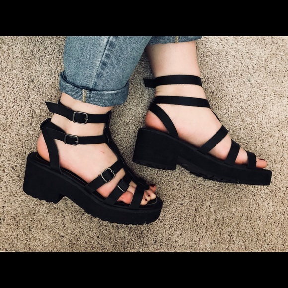 black platform sandals urban outfitters